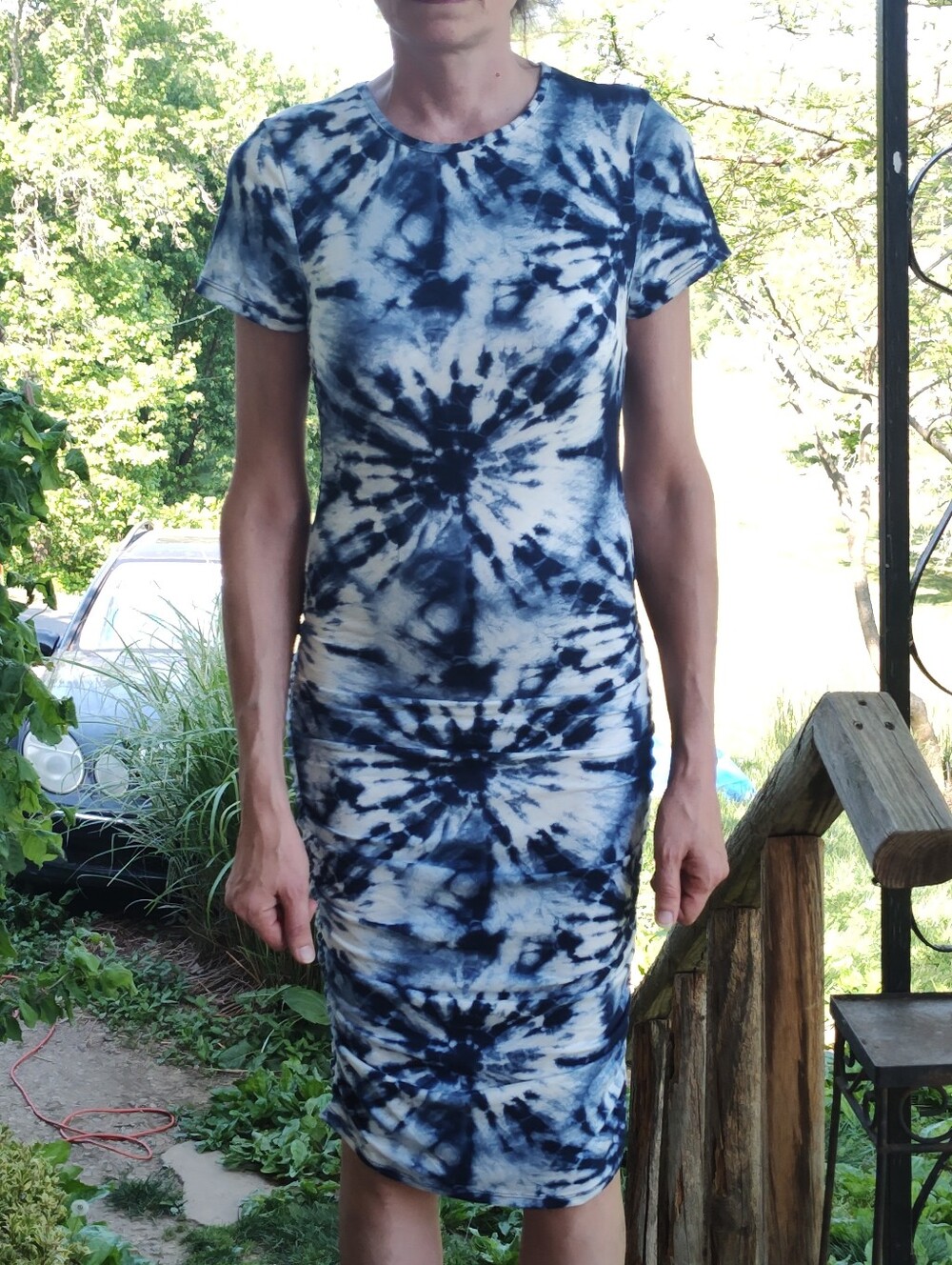 Blue And White Tie-Dye Short Sleeve Women’s Dress With Rusched Sides
